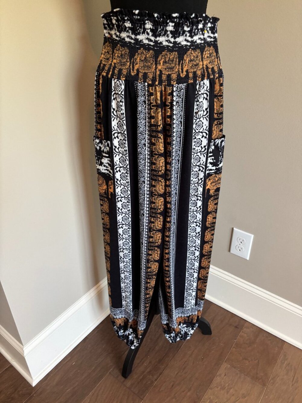 Women's Harem Pants, High Waist Yoga Boho Trousers with Pockets - Picture 2 of 3